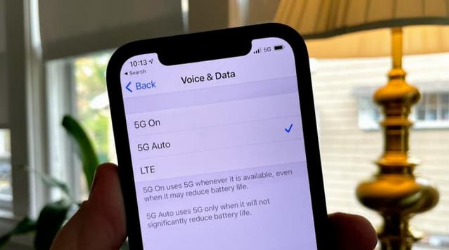 南和苹果手机维修分享iPhone 12如何打开或关闭5G网络 